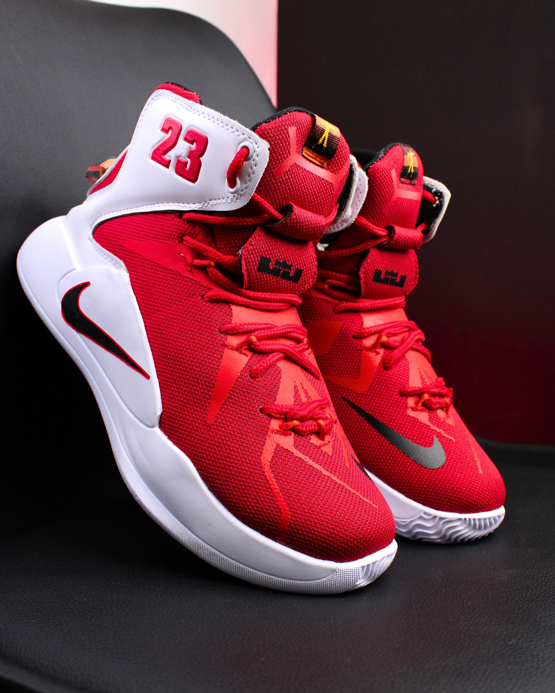 Bota_Lebron_12
